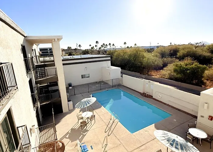 6 Tucson, Az Airport Kino Sports Complex Hotel 4*