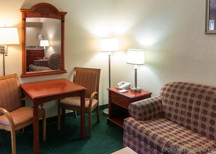Hotel 6 Tucson, Az Airport Kino Sports Complex